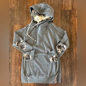 Women’s NWT Ampersand Ave. double hood sweatshirt